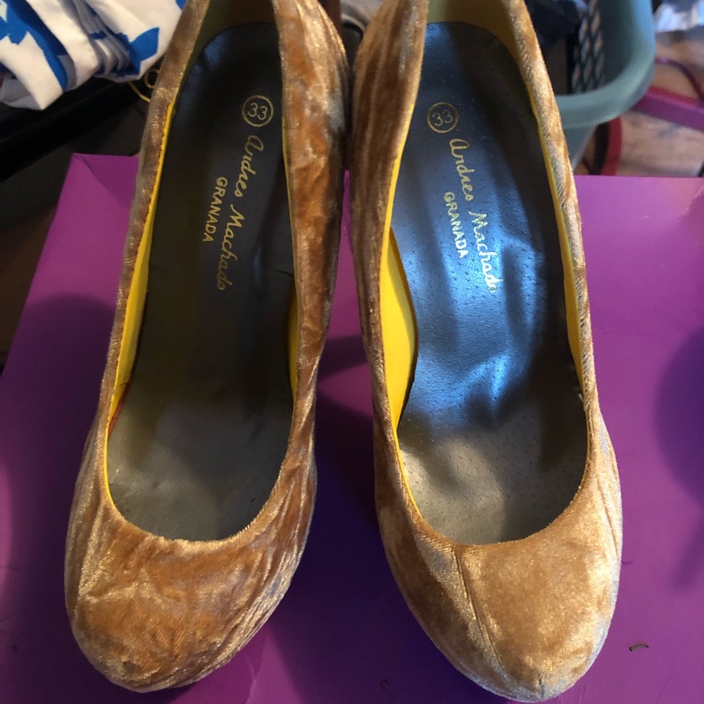 Petite heels
